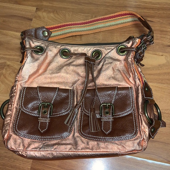 Isabella Fiore Metallic Bag with Guitar Strap Handle - Picture 1 of 14